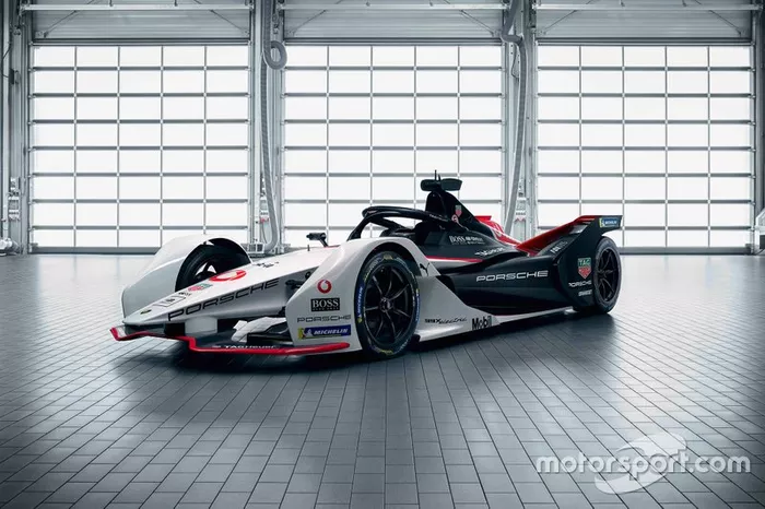 ポルシェ、フォーミュラE参戦マシン『99X』を公開。伝統のカラーリング踏襲