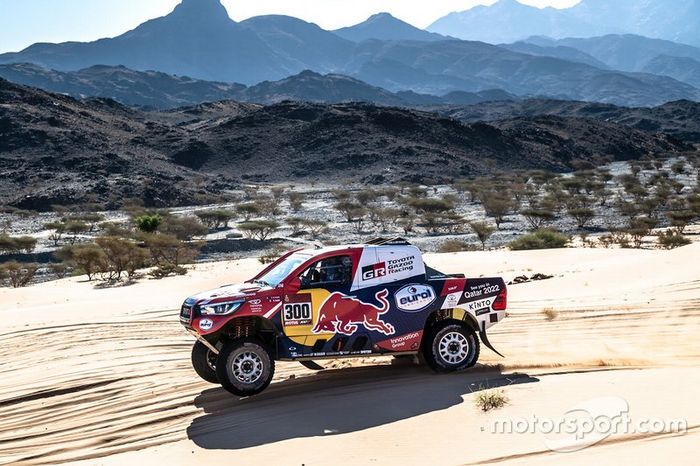 #300 Toyota Gazoo Racing: Nasser Al-Attiyah, Matthieu Baumel