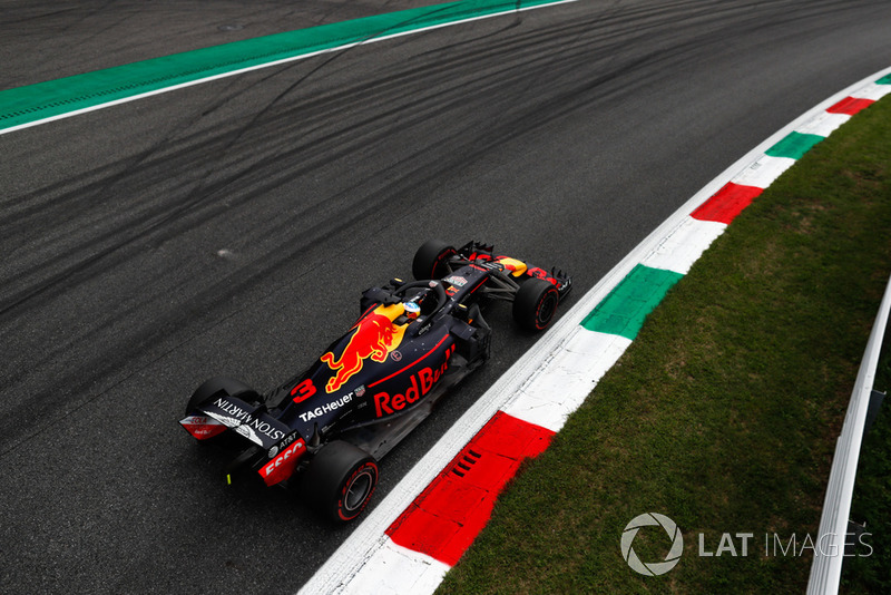 Daniel Ricciardo – volta 25