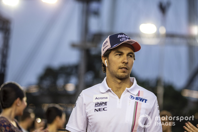 Sergio Pérez, Racing Point Force India F1 Team, podczas parady kierowców