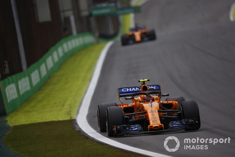 Стоффель Вандорн, McLaren MCL33, та Фернандо Алонсо, McLaren MCL33