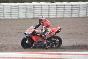 Michele Pirro, Ducati team traverse les graviers