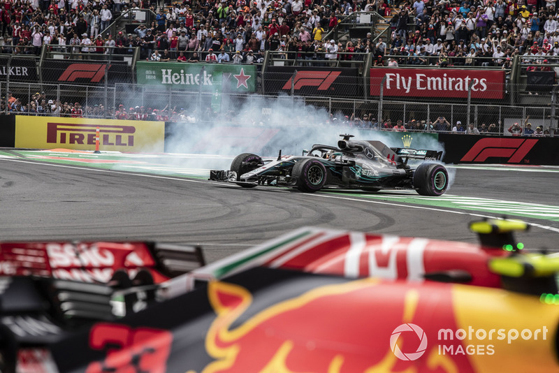 Lewis Hamilton, Mercedes-AMG F1 W09 EQ Power+ fête son titre