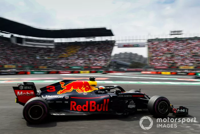 2018 : Red Bull RB14, motor TAG-Heuer (Renault)