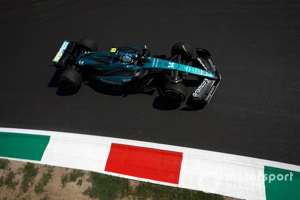 Fernando Alonso, Aston Martin AMR24 