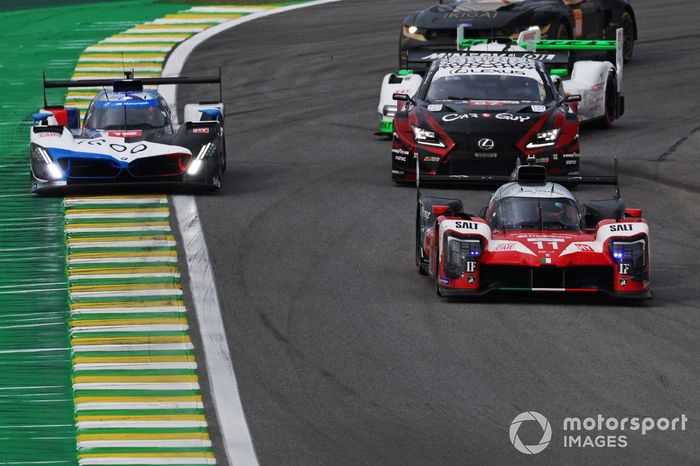 #11 Isotta Fraschini Isotta Fraschini Type6-C: Antonio Serravalle, Carl Wattana Bennett, Jean-Karl Vernay