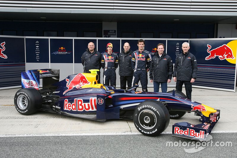 Sebastian Vettel, Red Bull racing, Mark Webber, Red Bull Racing con Adrian Newey y Christian Horner, Rob Marshall y Geoff Williis