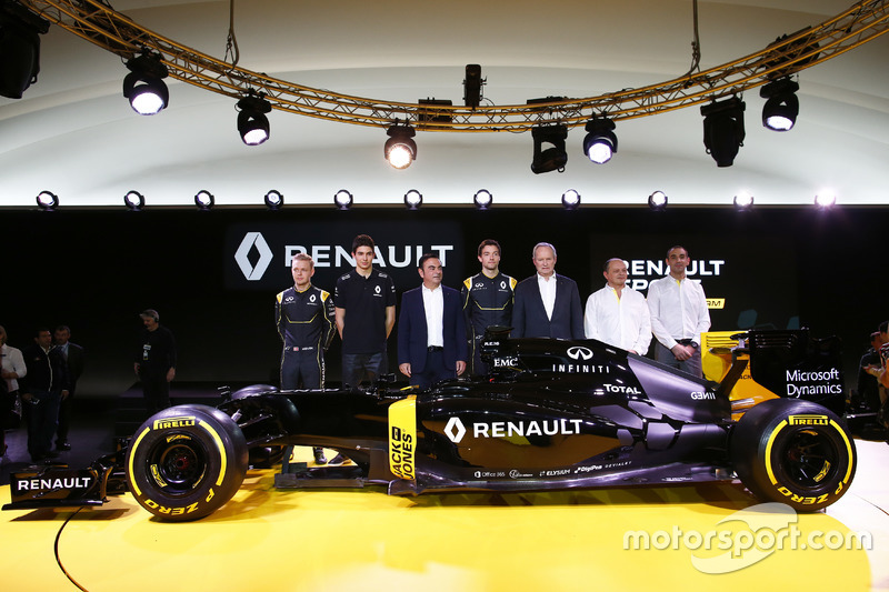 (L to R): Kevin Magnussen, Renault F1 Team; Esteban Ocon, Renault F1 Team Test Driver; Carlos Ghosn, Chairman of Renault; Jolyon Palmer, Renault F1 Team; Jerome Stoll, Renault Sport F1 President; Frederic Vasseur, Renault F1 Team Racing Director; Cyril Abiteboul, Renault Sport F1 Managing Director