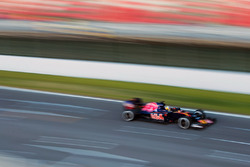 Карлос Сайнс мл., Scuderia Toro Rosso STR11