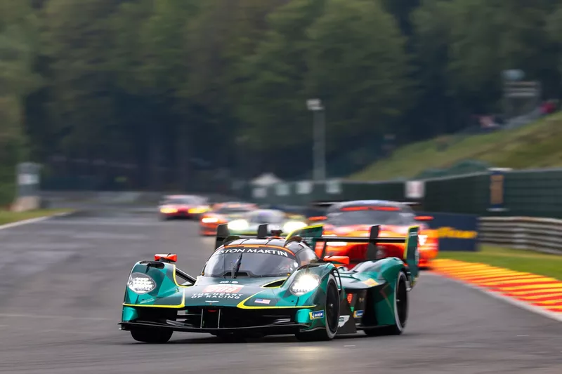 #009 Aston Martin Thor Team Aston Martin Valkyrie: Alex Riberas, Marco Sorensen