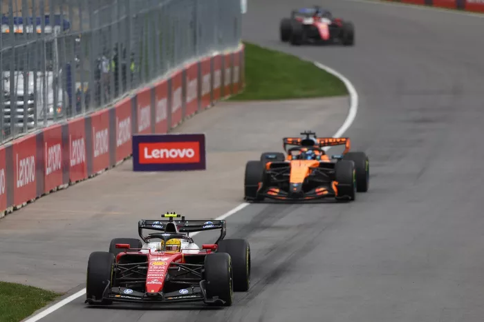 لويس هاميلتون، فيراري وأوسكار بياستري، مكلارين

