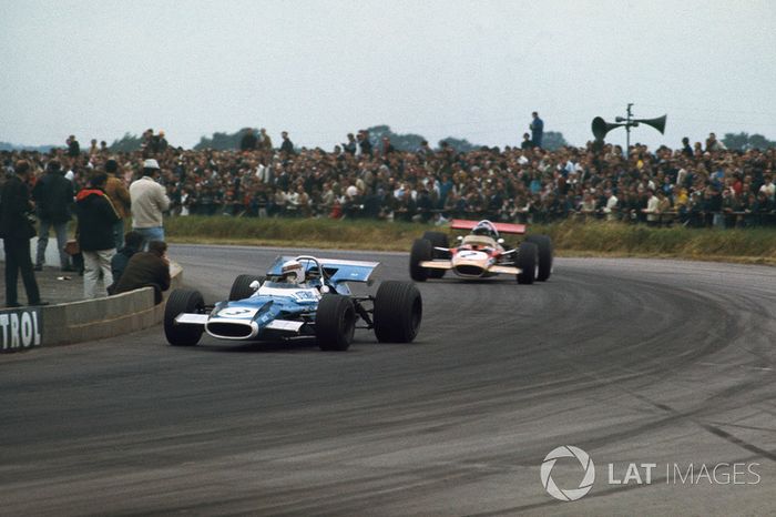 1969: Jackie Stewart, Matra MS80 Ford, con Jochen Rindt, Lotus 49B Ford