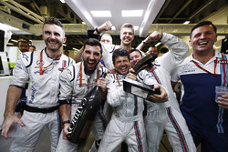 Williams team members celebrate, the Lance Stroll, Williams third place