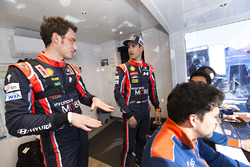 Dani Sordo, Hyundai Motorsport, Thierry Neuville, Hyundai Motorsport