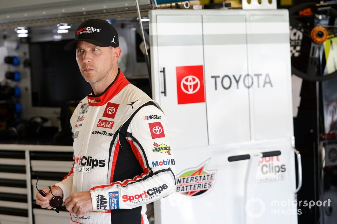 Denny Hamlin, Joe Gibbs Racing, Sport Clips Haircuts Toyota Camry