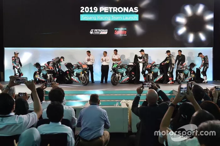 Petronas Yamaha presentación