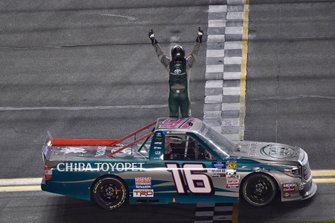 Winner Austin Hill, Hattori Racing Enterprises, Toyota Tundra CHIBA Toyopet