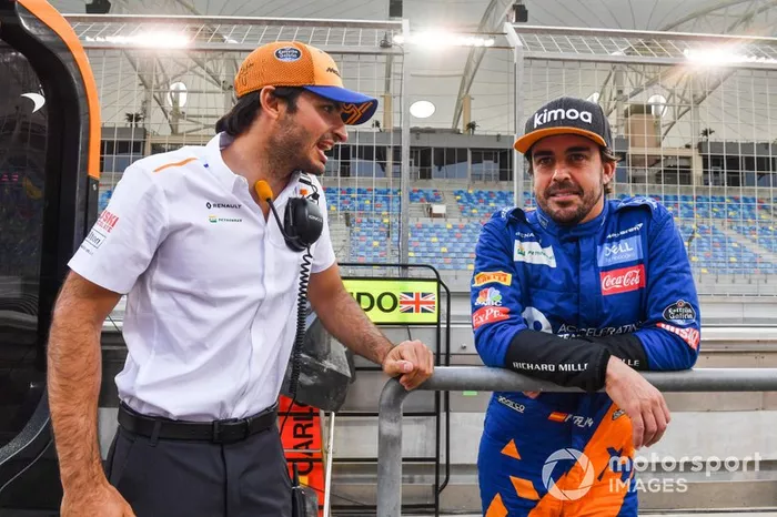 Fernando Alonso, McLaren y Carlos Sainz Jr., McLaren