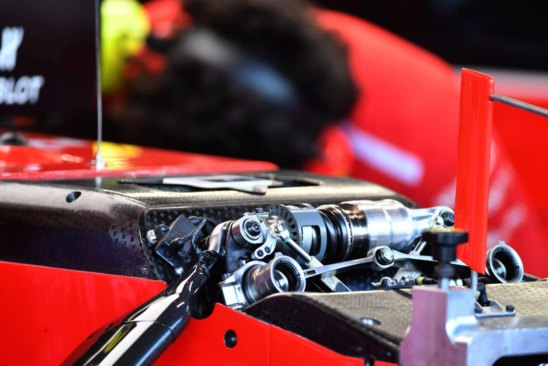Передня підвіска Ferrari SF71H