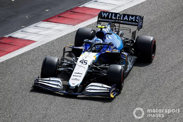Desde delante: Williams FW43B 