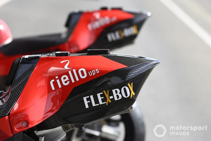 Detalle de la moto Ducati Team 