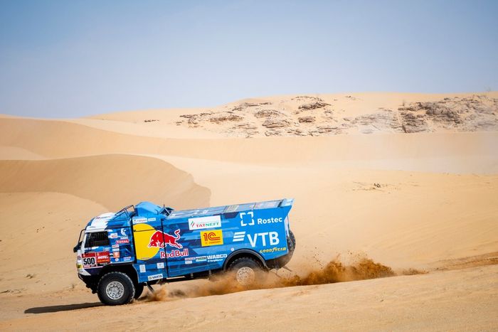 #500 Kamaz - Master: Andrey Karginov, Andrey Mokeev, Igor Leonov