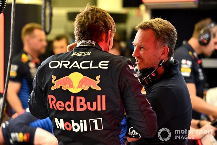 Max Verstappen, Red Bull Racing y Christian Horner, Team Principal, Red Bull Racing 