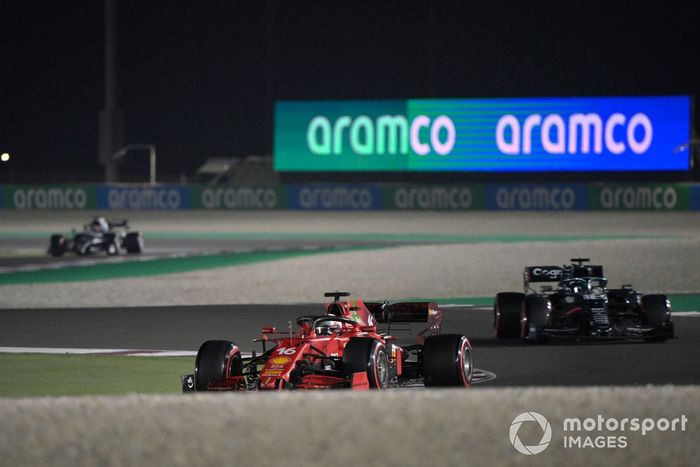 Charles Leclerc, Ferrari SF21, Lance Stroll, Aston Martin AMR21