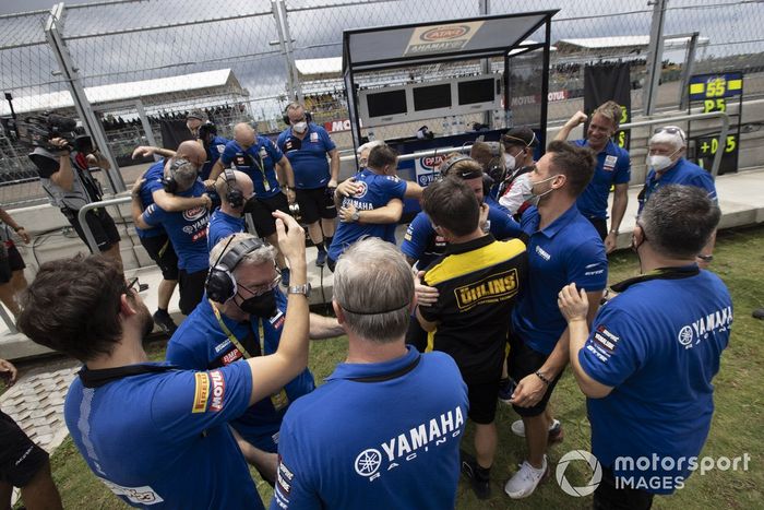 Team Pata Yamaha celebra el mundial de Superbikes