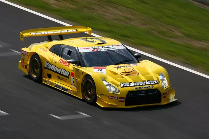 #3 YellowHat YMS TOMICA GT-R｜2008年