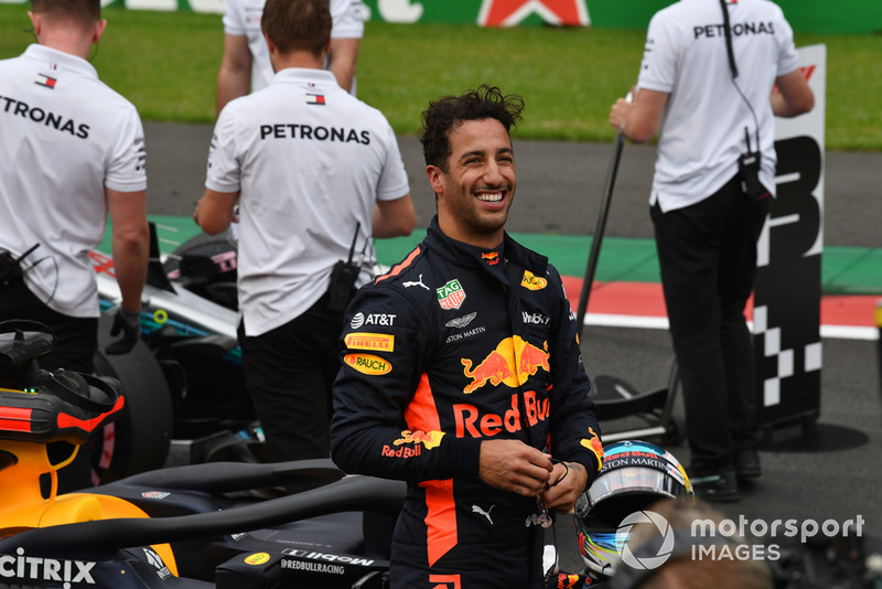 Pole sitter Daniel Ricciardo, Red Bull Racing celebrates in Parc Ferme 