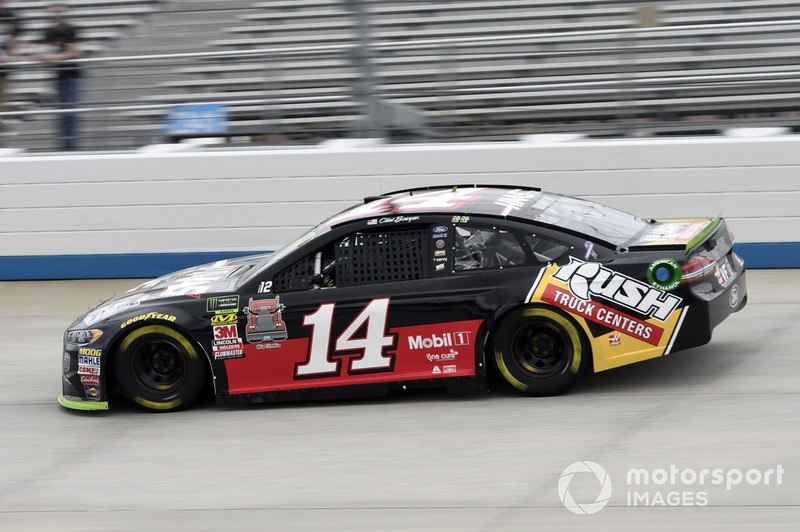 5. Clint Bowyer, Stewart-Haas Racing, Ford Fusion Haas VF1/Rush Truck Centers