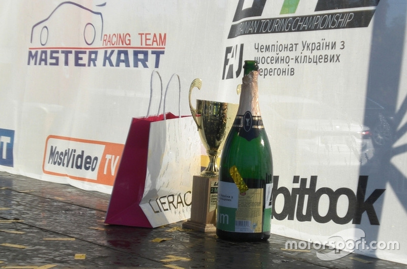 Комплект другого призера 3-го етапу UTC