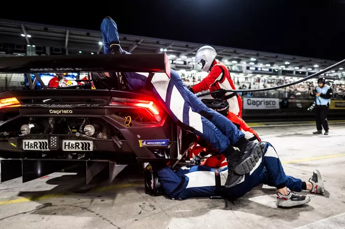#27 Red Bull Team Abt Lamborghini Huracan GT3 EVO2: Jordan Pepper, Mirko Bortolotti, Daniel Juncadella