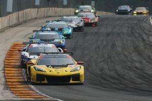 #4 Corvette Racing by Pratt Miller Motorsports Corvette Z06 GT3.R: Tommy Milner, Nicky Catsburg