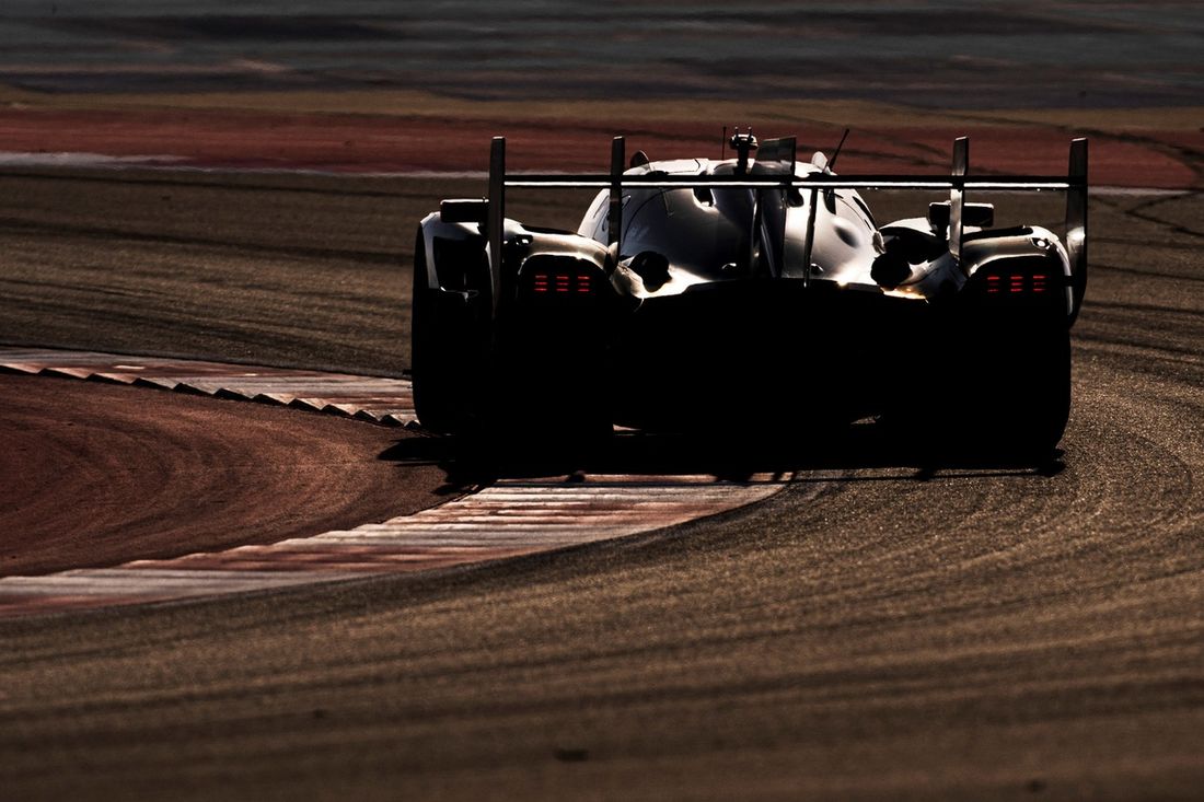 #009 Aston Martin Thor Team Aston Martin Valkyrie: Alex Riberas, Marco Sorensen, Roman De Angelis
