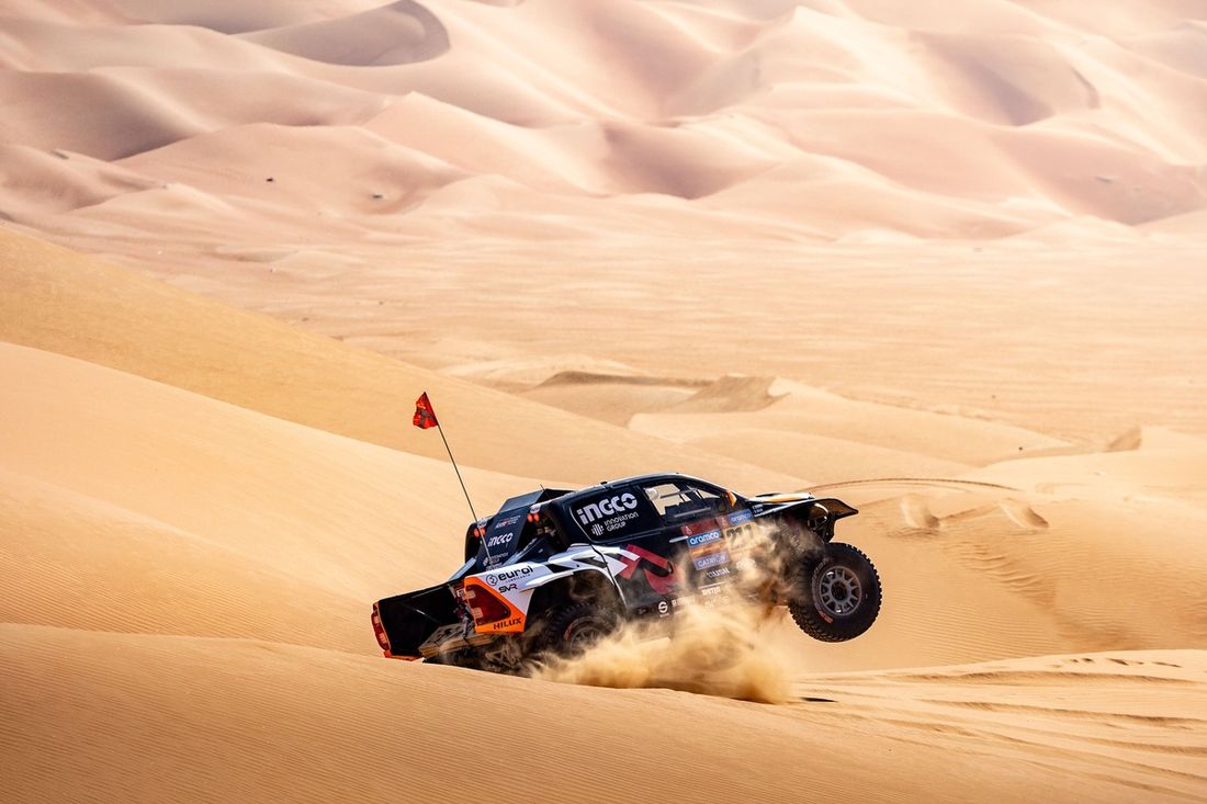 #211 Toyota Gazoo Racing Toyota: Henk Lategan, Brett Cummings