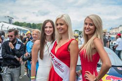 Miss Norisring, chicas de la parrilla