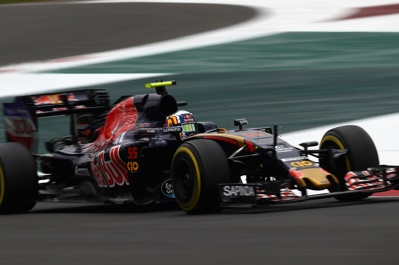 10: Carlos Sainz Jr., Scuderia Toro Rosso STR11