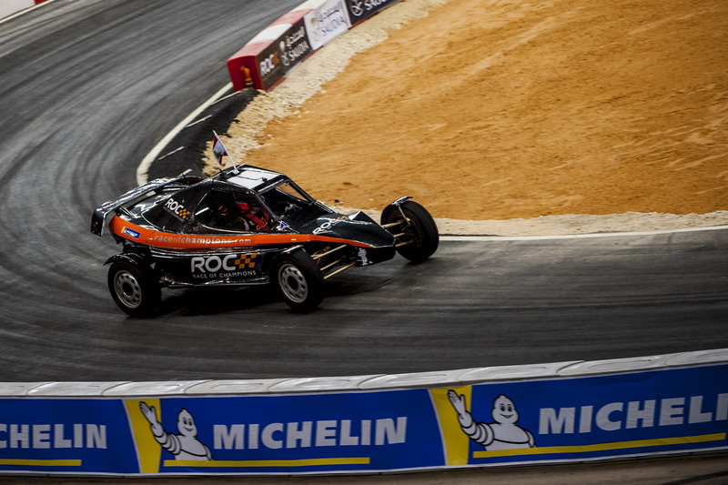 Mansour Chebli del equipo Líbano en el ROC Car