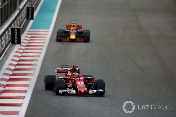 Kimi Raikkonen, Ferrari SF70H, Max Verstappen,  Red Bull Racing RB13
