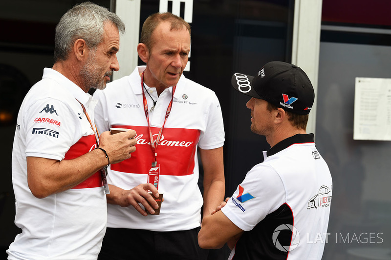 Beat Zehnder, Sauber Manager and Jorg Zander, Sauber Technical Director