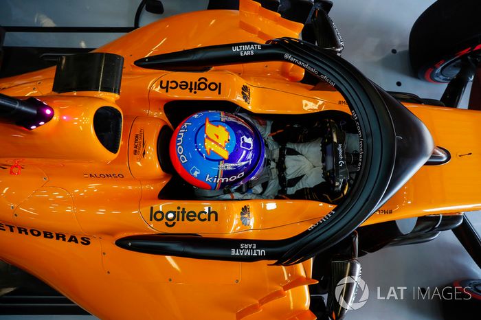 Fernando Alonso, McLaren, in cockpit