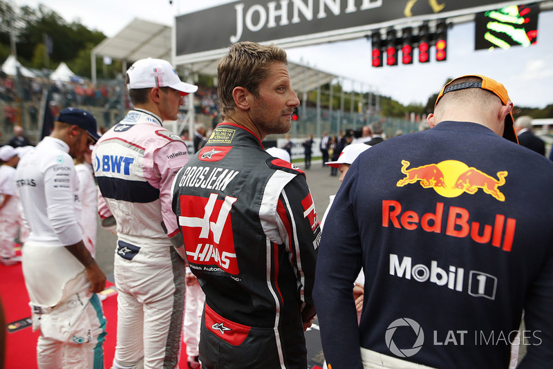 Max Verstappen, Red Bull Racing, Romain Grosjean, Haas F1 Team, Esteban Ocon, Racing Point Force India, and Lewis Hamilton, Mercedes AMG F1, on the grid