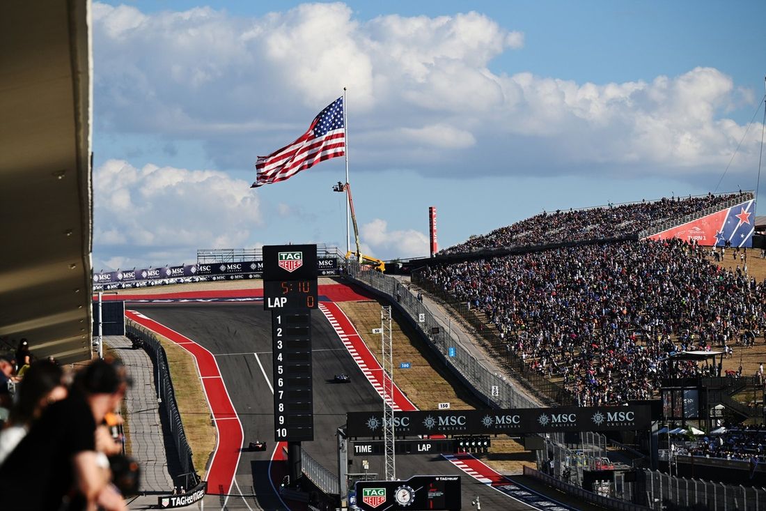 Lando Norris, McLaren, Carlos Sainz, Williams