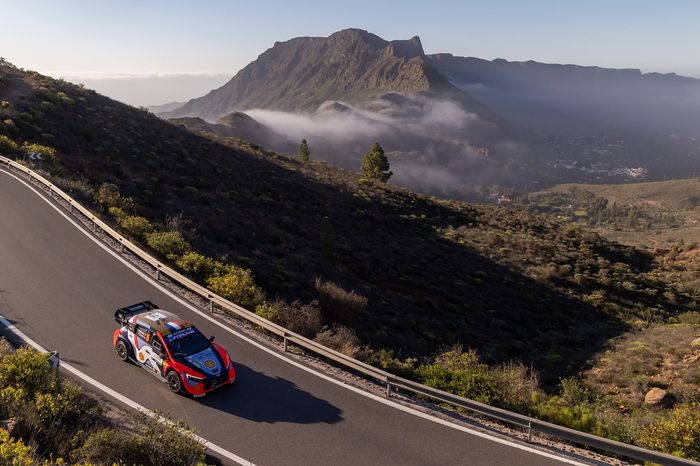 Adrien Fourmaux, Alexandre Coria, Hyundai World Rally Team Hyundai i20 N Rally1