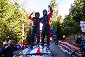 Ganador Sébastien Ogier, Vincent Landais, Toyota Gazoo Racing WRT Toyota GR Yaris Rally1