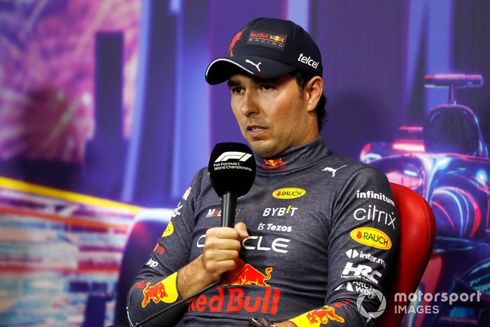 Sergio Pérez, Red Bull Racing, 1ª posición, en la rueda de prensa