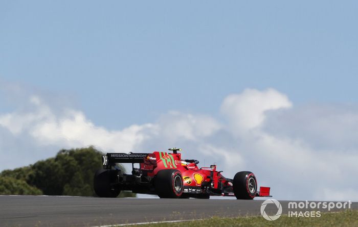 Carlos Sainz Jr., Ferrari SF21