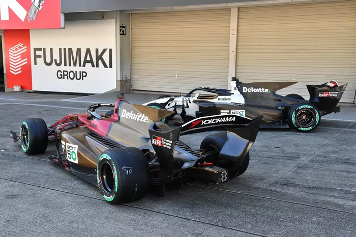 SF19開発車両『赤寅』『白寅』